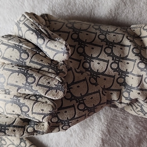Vintage CHRISTIAN DIOR Monogram Logo Leather Gloves - Picture 10 of 12